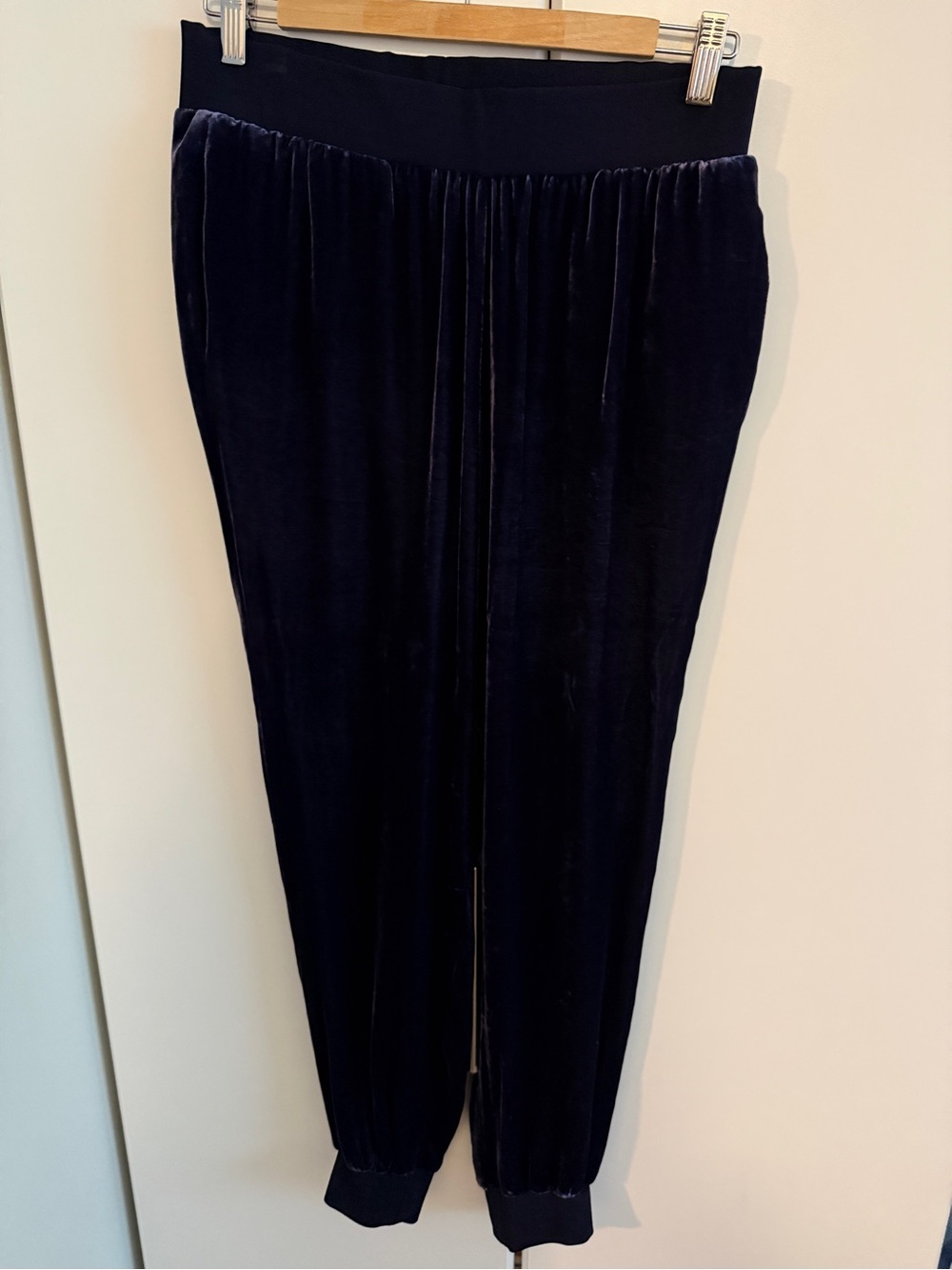 Babaton Navy Satin-Effect Joggers